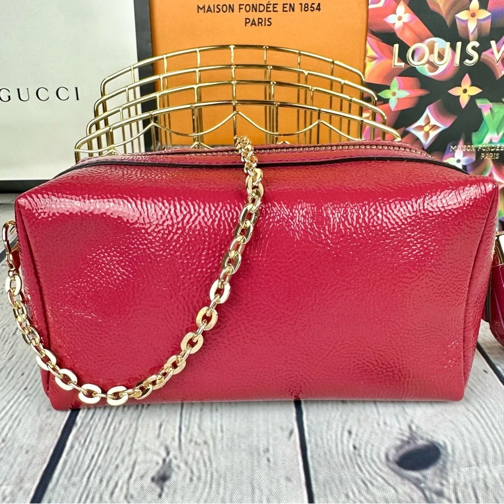 Gucci Soho crossbody bag in magenta pink leather *new with defect* - Picture 3 of 14